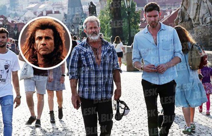 Mel Gibson is in Prague! Walk on Charles Bridge and dinner