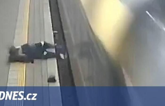 VIDEO: A man was collecting cigarettes in a railway station, he survived a terrifying collision with a speeding train
