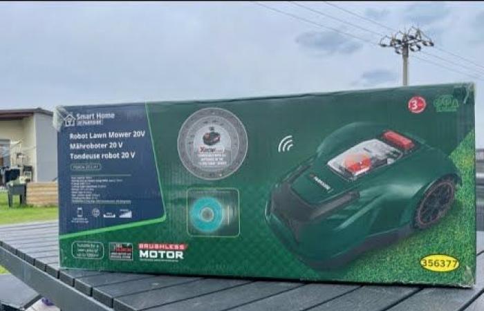 Lidl sells a smart robotic lawnmower. It will be on sale soon!