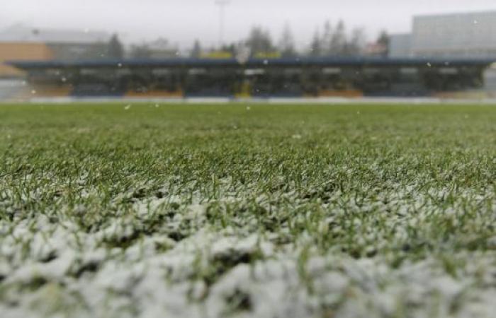 The Football League has postponed matches, with only one remaining in today’s programme