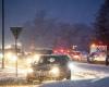 A snow disaster has hit the Czech Republic: thousands of households are without electricity and roads are impassable in the south