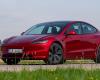 Higher temperatures increase the range of electric cars. We know that, but we were still surprised by how much the Tesla Model 3 has improved