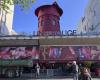 In Paris, the wings of the mill at the famous Moulin Rouge cabaret collapsed tonight