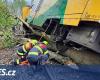In Chebsk, a train ran into a fallen tree and derailed, traffic on the track is at a standstill