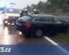 On the D7 in front of Prague, three cars were wrecked, the firemen dealt with dozens of incidents due to the rain