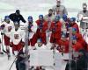 The hockey championship starts in the Czech Republic. Good luck and goals guys, the fans say to the Czech players